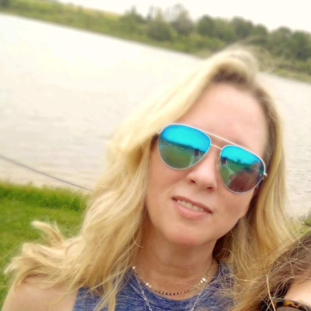 Meet your Posher, Dawn